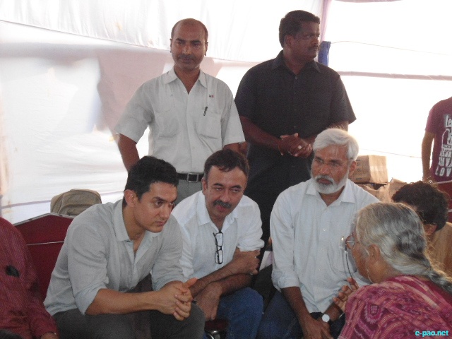 Bollywood actors, civil society groups and individuals extended support to Irom Sharmila :: August 28 2011
