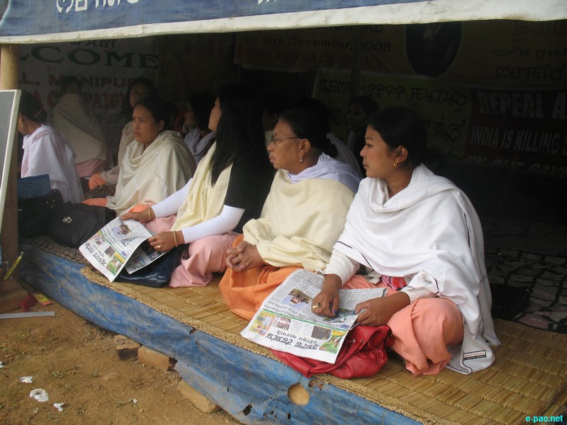 Irom Sharmila 12 years of fast: Sit-In-Protest at JN Hospital (JNIMS), Porompat, Imphal :: Nov 6 2012