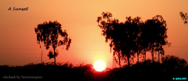 Sunsets clicked at Hutti Gold Mines regions, Karnataka :: 2010