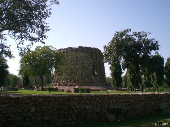 Qutub Minar - Delhi :: 2007