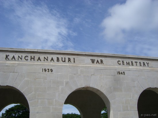 Kanchanaburi War Cemetery :: Thailand 2008