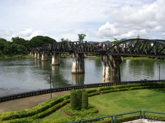 The Bridge on River Kwai :: Thailand 2008
