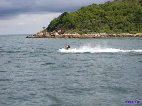 Ko Lan or Coral Island :: Thailand 2008