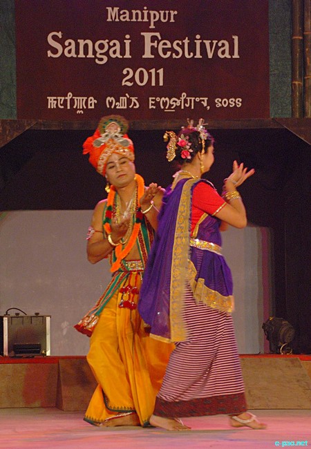 Manipuri Dance at the Manipur Sangai Tourism Festival 2011 :: 28 November