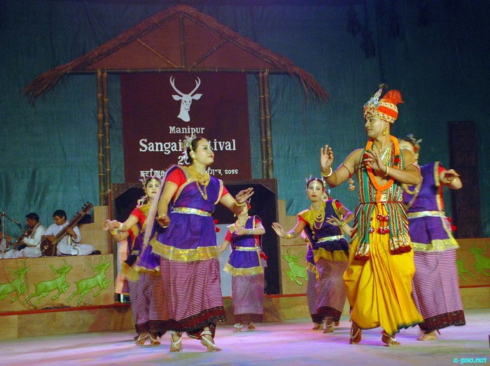 Manipuri Dance at the Manipur Sangai Tourism Festival 2011 :: 28 November