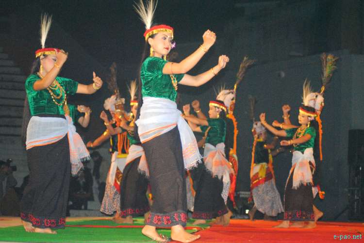 Khamba Thoibi Dance at the Manipur Sangai Tourism Festival 2011 :: 28 Nov 2011