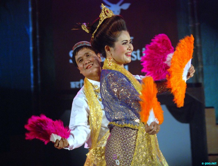 Thai Cultural Dance at the Manipur Sangai Tourism Festival 2011 :: 28 November