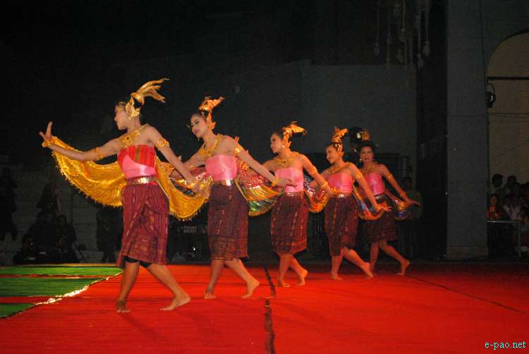 Thai Cultural Dance at the Manipur Sangai Tourism Festival 2011 :: 28 Nov 2011