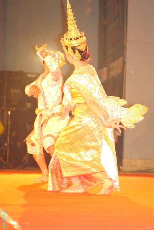 Thai Cultural Dance at the Manipur Sangai Tourism Festival 2011 :: 28 Nov 2011