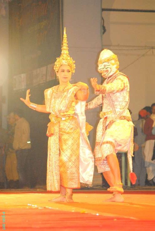 Thai Cultural Dance at the Manipur Sangai Tourism Festival 2011 :: 28 Nov 2011