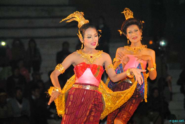 Thai Cultural Dance at the Manipur Sangai Tourism Festival 2011 :: 28 Nov 2011
