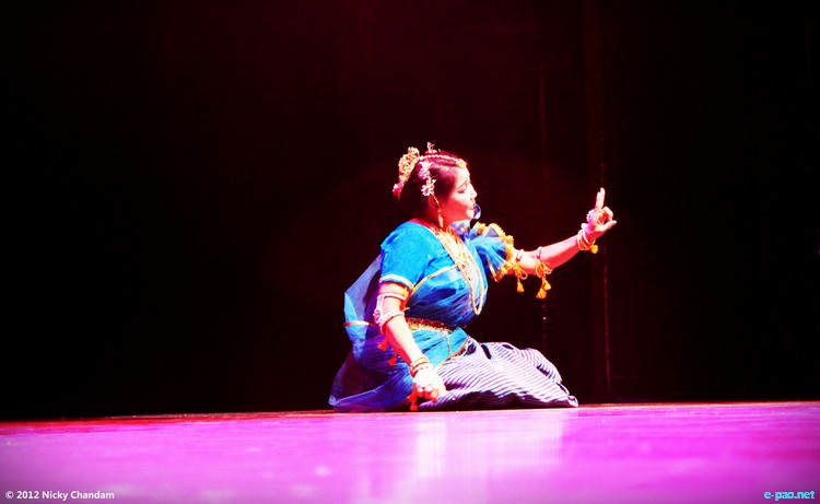Nayikaa - A dance direction by  Dr Sonal Mansingh at Delhi :: 17 Jan 2012