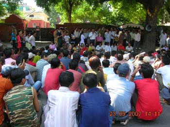 Dharna to support people's movement in Burma :: 2007