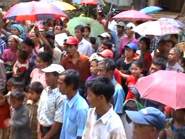 Kuki Refugees Returning to Moreh, April 2007