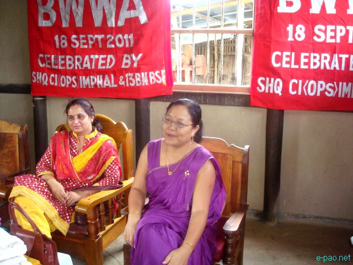 Gift handing out ceremony for widows of late BSF jawan at Nambol Phoijing :: September 20 2011