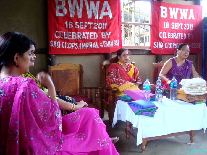 Gift handing out ceremony for widows of late BSF jawan at Nambol Phoijing :: September 20 2011