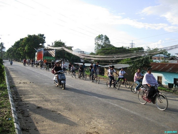 Manipur Cycling Club staged its VI Critical Mass :: 25 September, 2011