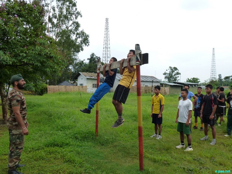 18 Sikh helping youth of Manipur for Army Recruitment :: 28 June 2012