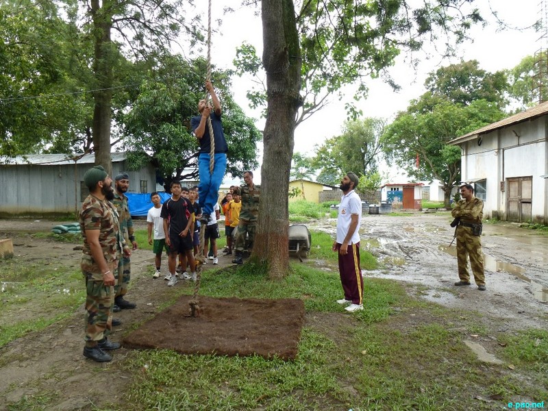18 Sikh helping youth of Manipur for Army Recruitment :: 28 June 2012