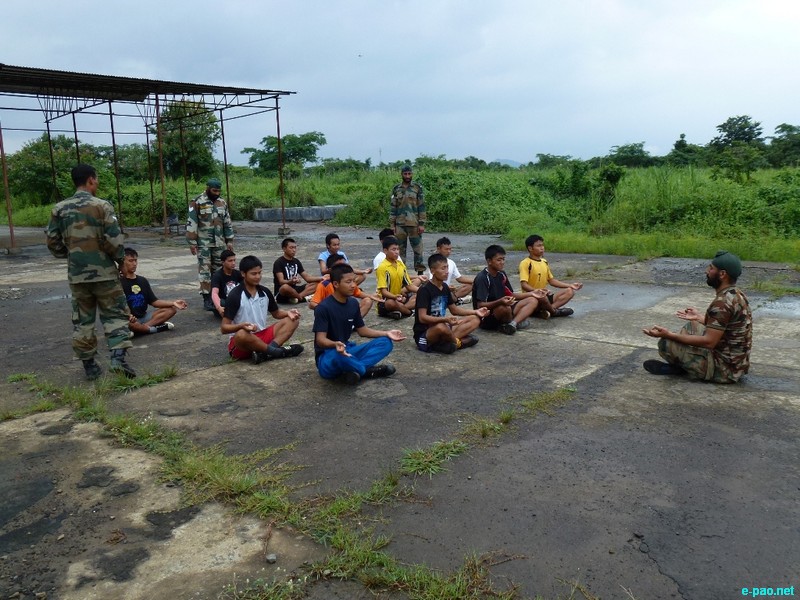 18 Sikh helping youth of Manipur for Army Recruitment :: 28 June 2012