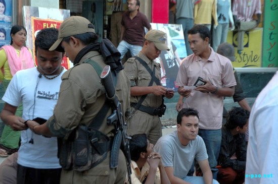 Police personel search operation in the heart of Imphal market on 10th April 2009,