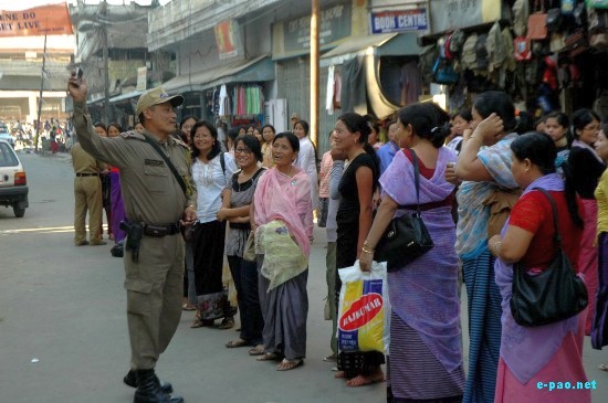 Police Frisking on eve of Lok Sabha Election :: April 10 2009