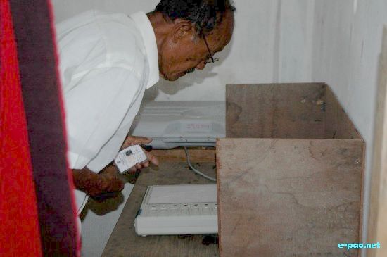Voting for 1st Phase of Lok Sabha 2009 (Outer) :: April 15 2009