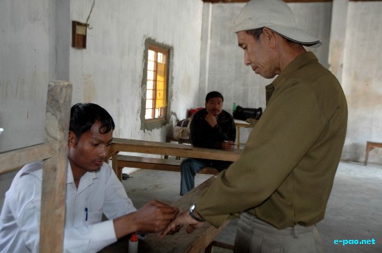 Voting for 1st Phase of Lok Sabha 2009 (Outer) :: April 15 2009