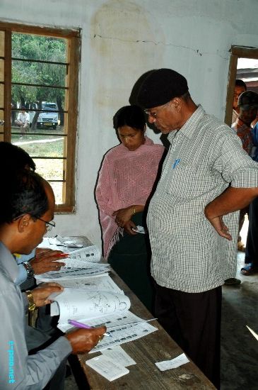 Voting for 1st Phase of Lok Sabha 2009 (Outer) :: April 15 2009