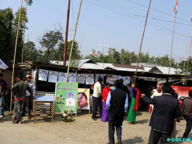 Voting at Konthoujam Assembly Constituency :: February 14, 2011