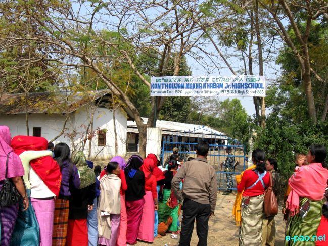 Voting at Konthoujam Assembly Constituency :: February 14, 2011
