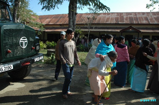 Polling at Moirang by-election ::  Dec 27, 2008