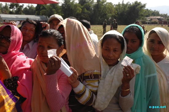 Polling at Moirang by-election ::  Dec 27, 2008