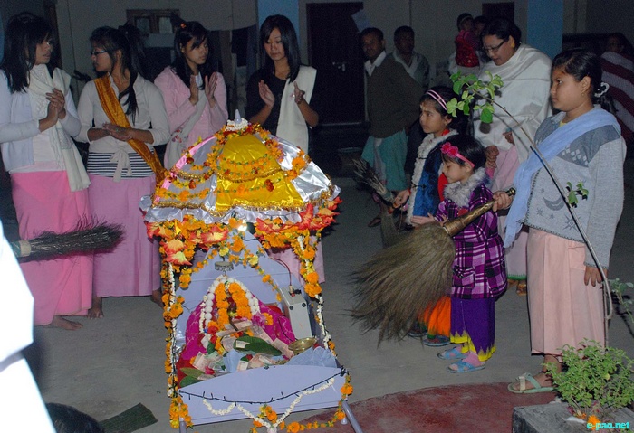 Hari Uthan Festival at Bamon Leikai, Imphal :: 7 November 2011