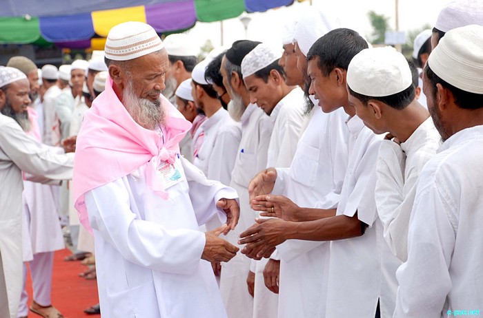 Haj pilgrimage to Mecca - See-off at Imphal Tulihal Airport :: 10 October 2011