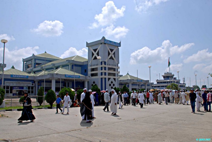 Haj pilgrimage to Mecca - See-off at Imphal Tulihal Airport :: 10 October 2011