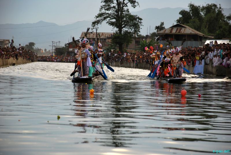 Heikru Hidongba - traditional boat race festival of Manipur celebrated at Bijoy Govinda Thangapat, Imphal :: September 26 2012