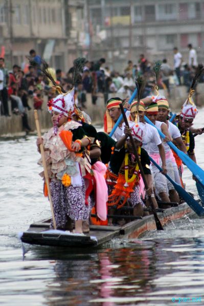 Heikru Hidongba - traditional boat race festival of Manipur celebrated at Bijoy Govinda Thangapat, Imphal :: September 26 2012