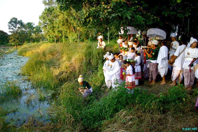'Mera Chaoren Houba' - Age old traditional and religous function - was observed :: October 16 2012
