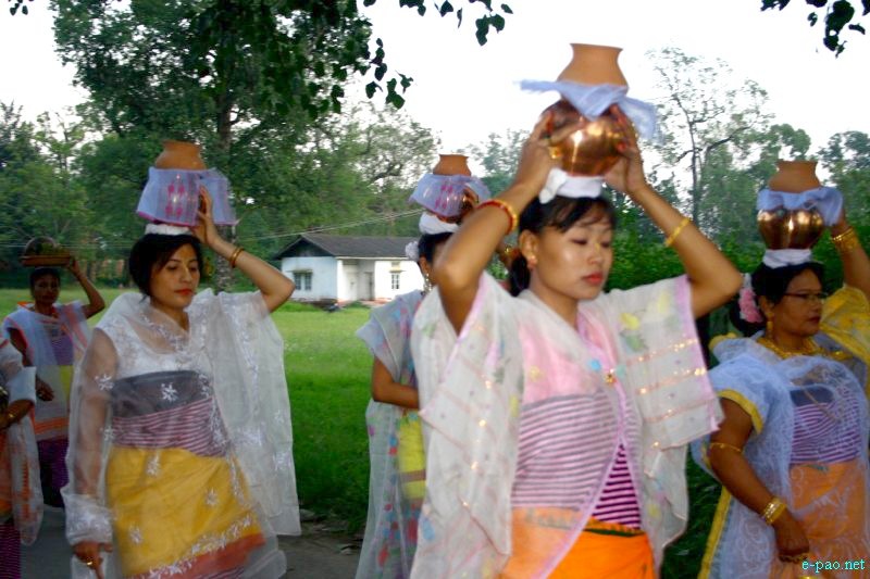 'Mera Chaoren Houba' - Age old traditional and religous function - was observed :: October 16 2012