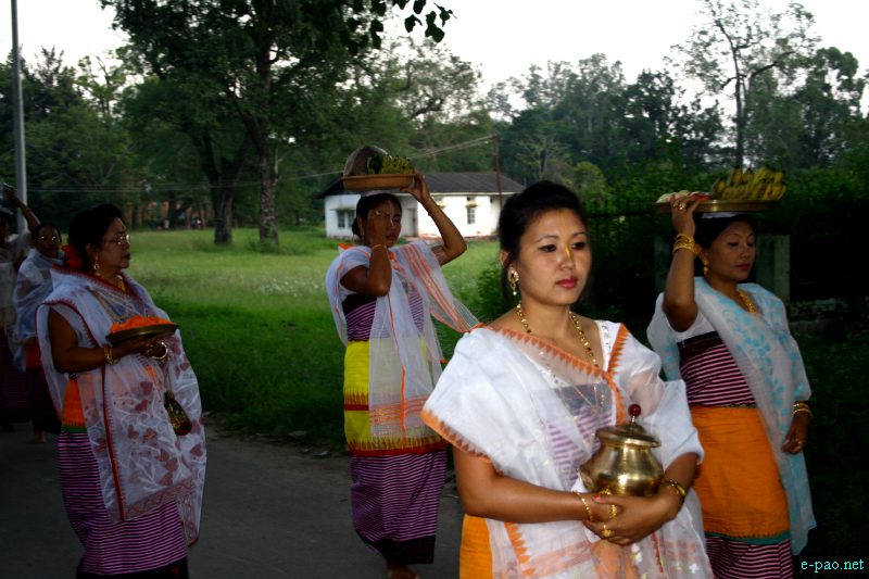 'Mera Chaoren Houba' - Age old traditional and religous function - was observed :: October 16 2012