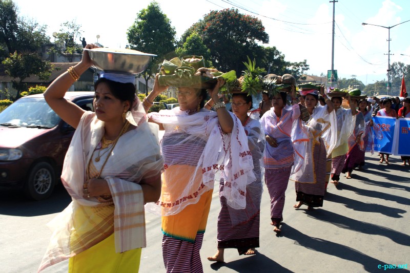 Mera Houchongba  : re-affirming close bond and ties between hill and valley people at Sana Konung ::  29 Oct 2012