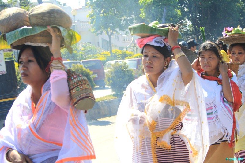 Mera Houchongba  : re-affirming close bond and ties between hill and valley people at Sana Konung ::  29 Oct 2012