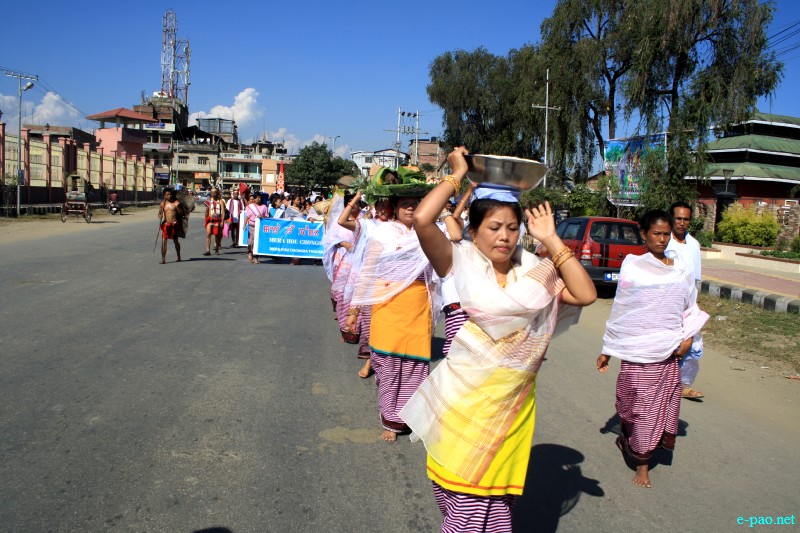 Mera Houchongba  : re-affirming close bond and ties between hill and valley people at Sana Konung ::  29 Oct 2012