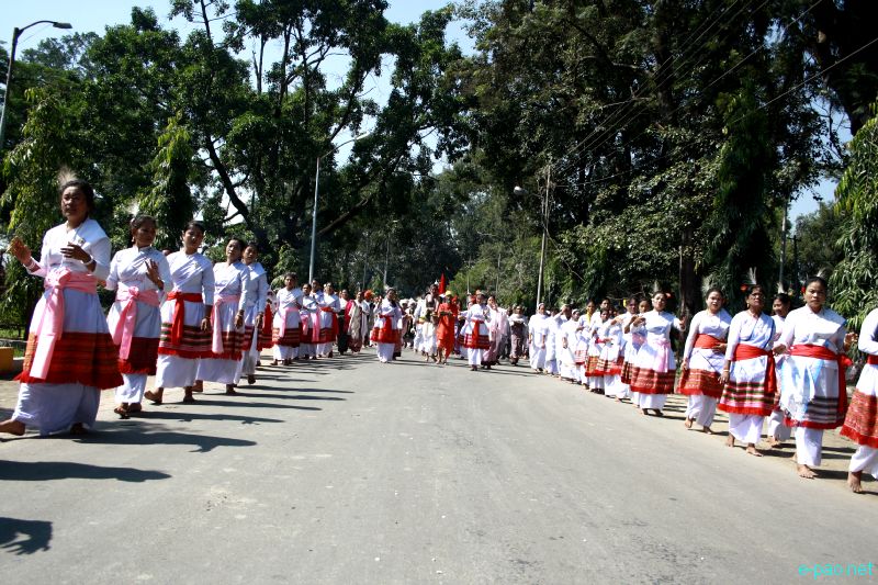 Mera Houchongba : re-affirming close bond and ties between hill and valley people at Kangla :: 29 Oct 2012