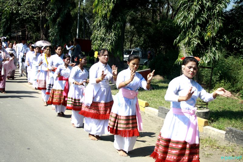 Mera Houchongba : re-affirming close bond and ties between hill and valley people at Kangla :: 29 Oct 2012