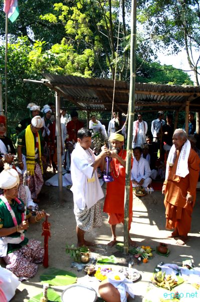 Mera Houchongba : re-affirming close bond and ties between hill and valley people at Kangla :: 29 Oct 2012