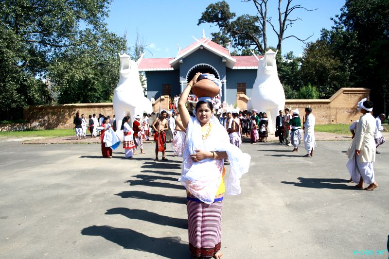 Mera Houchongba : re-affirming close bond and ties between hill and valley people at Kangla :: 29 Oct 2012