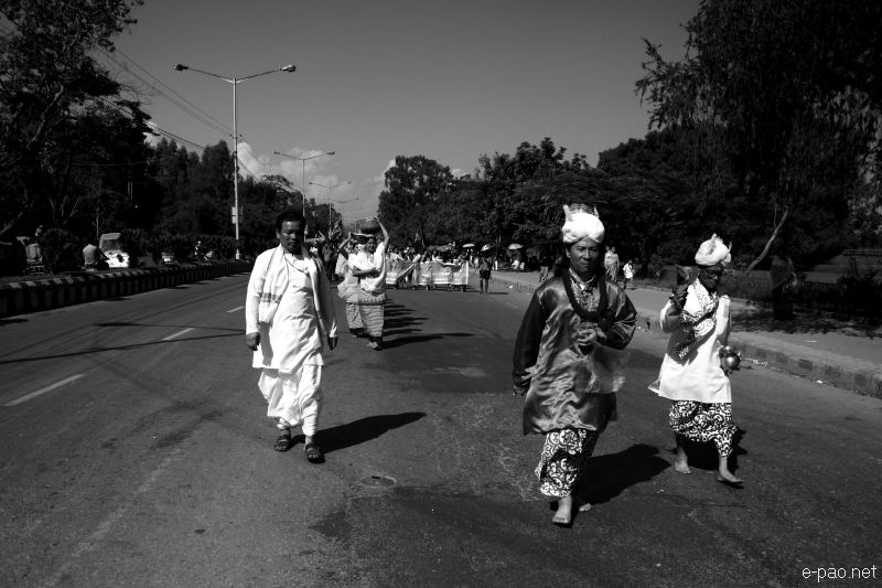 Mera Houchongba : re-affirming close bond and ties between hill and valley people at Kangla :: 29 Oct 2012