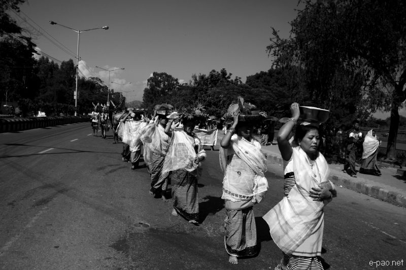 Mera Houchongba : re-affirming close bond and ties between hill and valley people at Kangla :: 29 Oct 2012